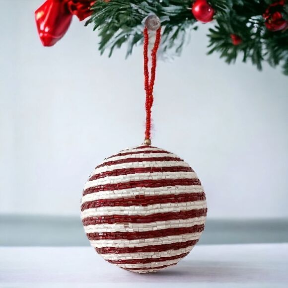 Hand Beaded Christmas Ornament Glass Bugle Beads All Around Red White Vintage. - Picture 11 of 14